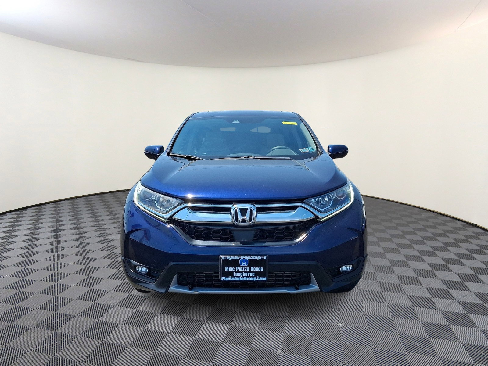 Used 2018 Honda CR-V EX image 2