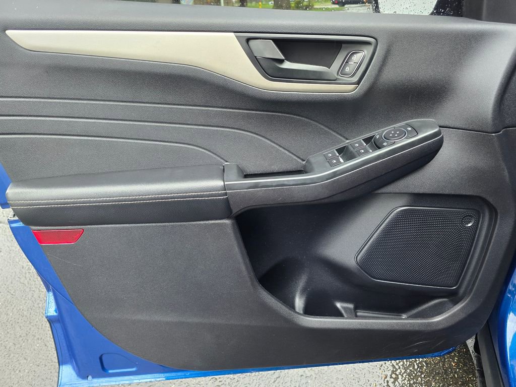 Used 2022 Ford Escape SE AWD/4WD image 23