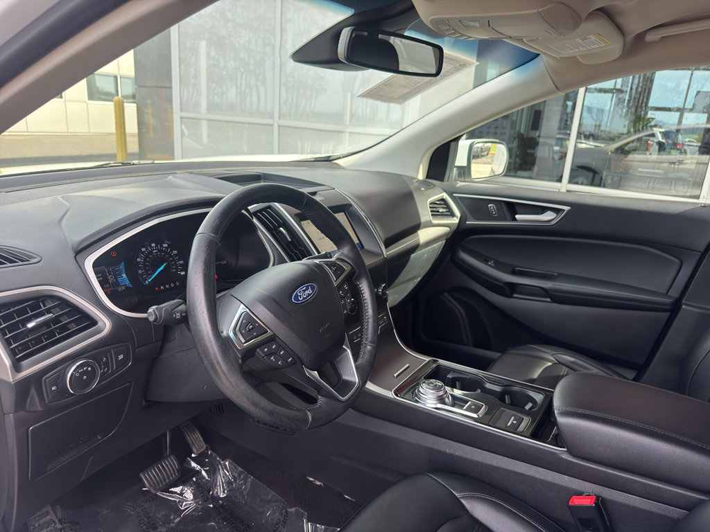 Used 2020 Ford Edge SEL image 3