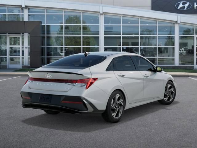New 2025 Hyundai Elantra SEL image 4