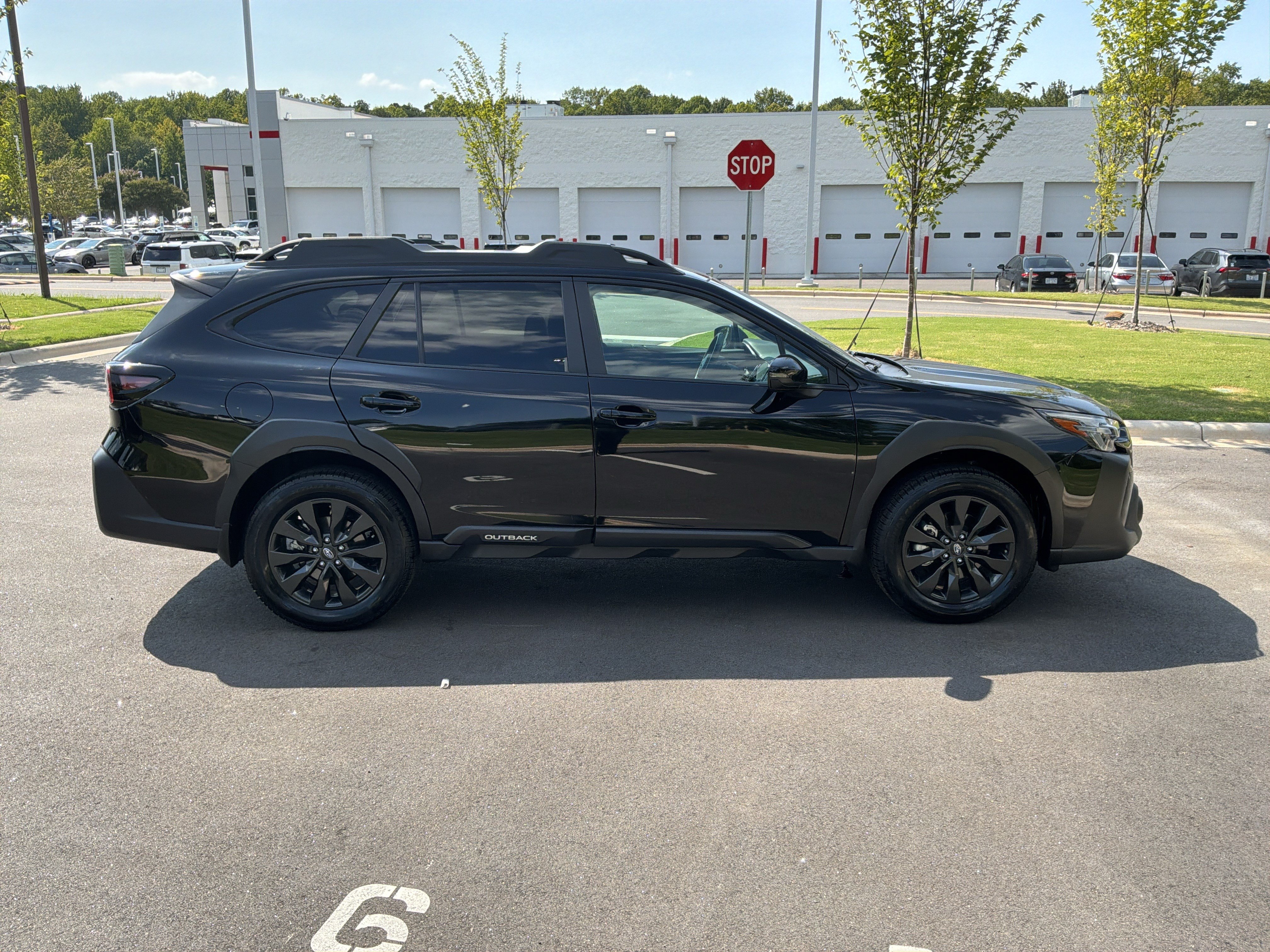 Used 2025 Subaru Outback Onyx Edition AWD/4WD image 11