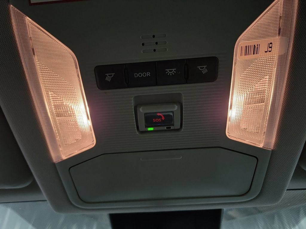Used 2021 Toyota RAV4 LE AWD/4WD image 21