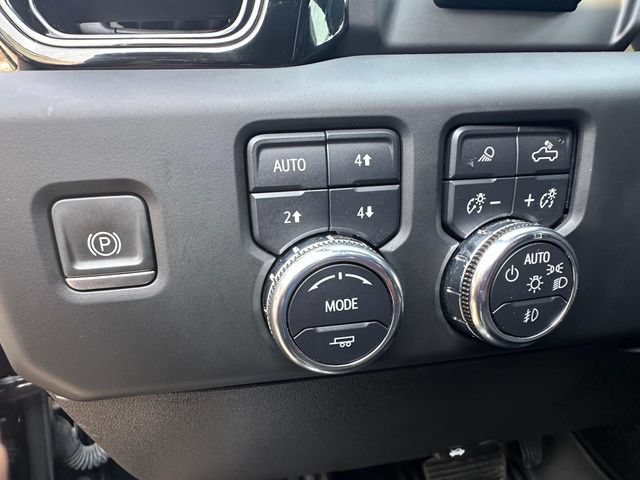 Used 2022 GMC Sierra 1500 AT4 w/ AT4 Premium Package AWD/4WD image 11