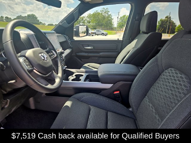 New 2026 RAM 1500 Express AWD/4WD image 9