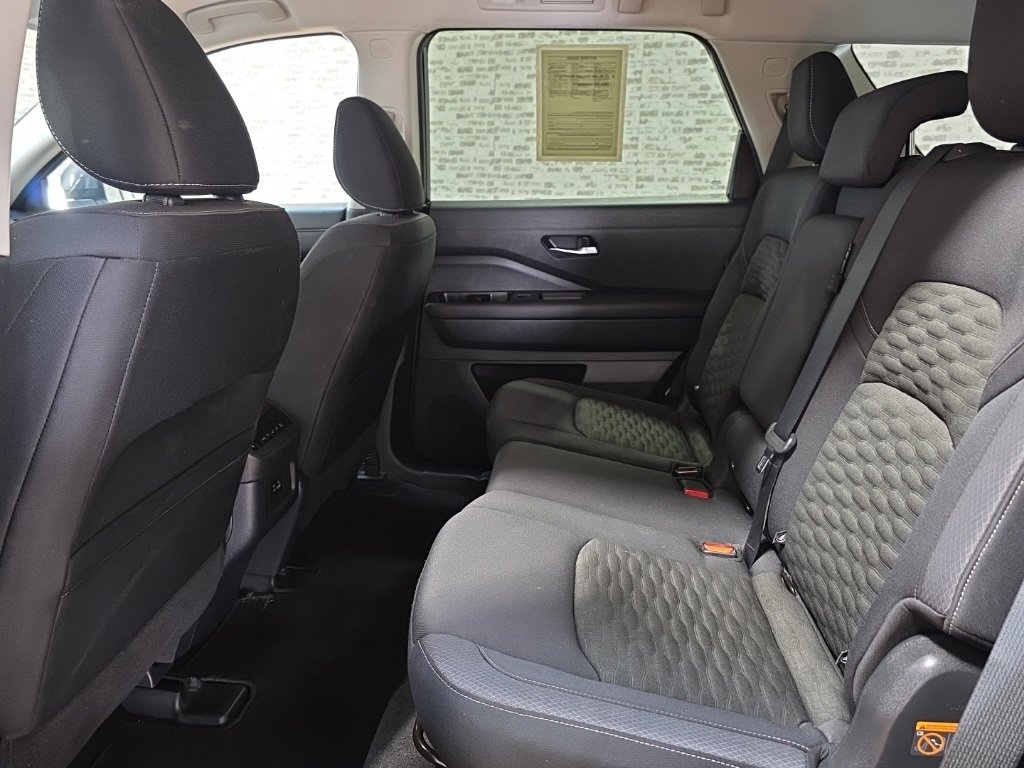 Used 2022 Nissan Pathfinder S image 13