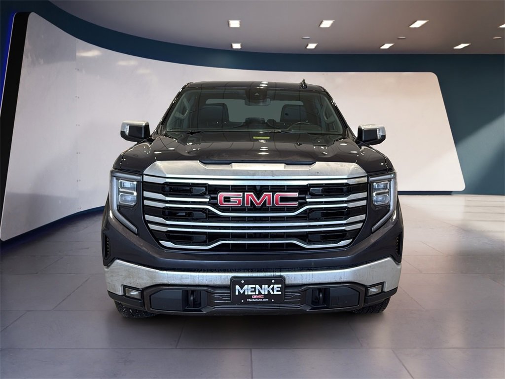 Used 2023 GMC Sierra 1500 SLT w/ SLT Premium Package image 2