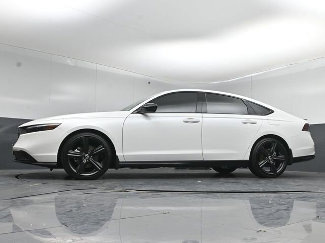 Used 2025 Honda Accord Sport image 38