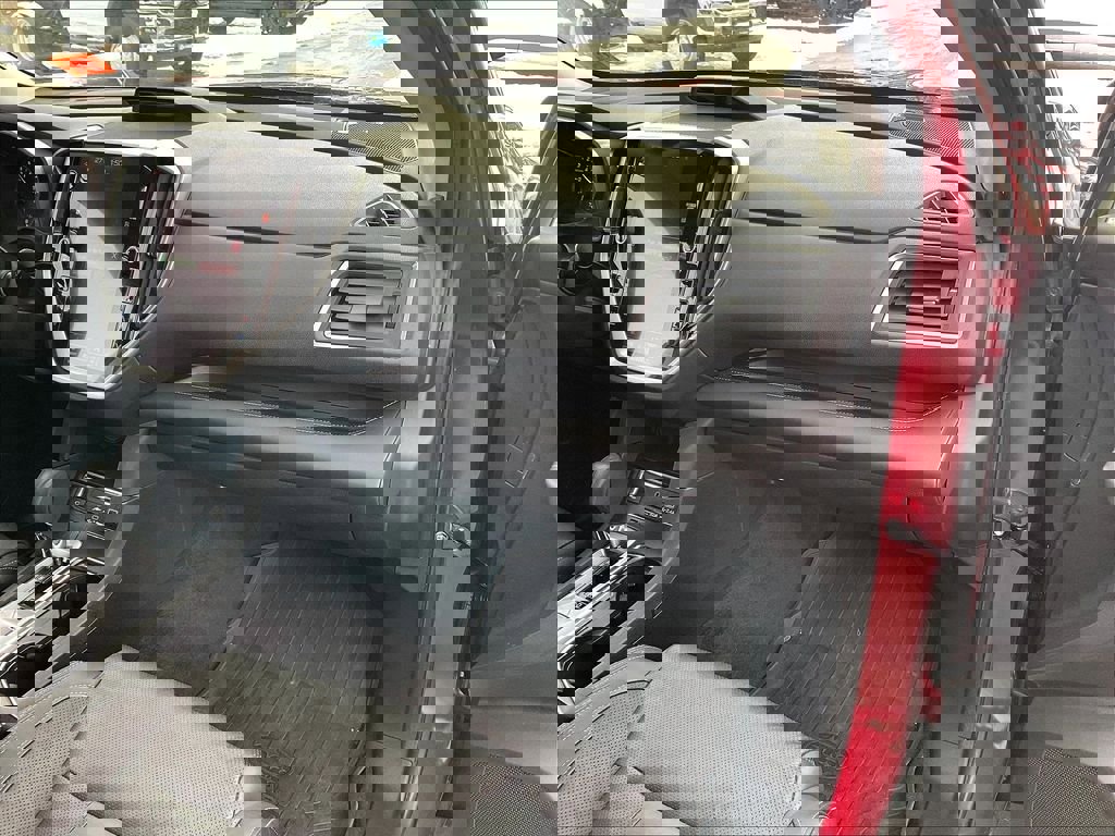 Used 2023 Subaru Ascent Limited w/ Technology Package image 12