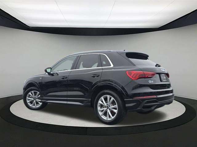 Certified 2025 Audi Q3 2.0T Premium w/ Convenience Package AWD/4WD image 5