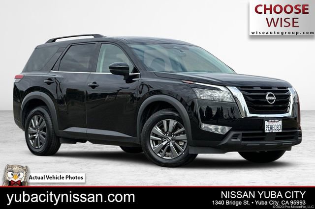 Used 2023 Nissan Pathfinder SV