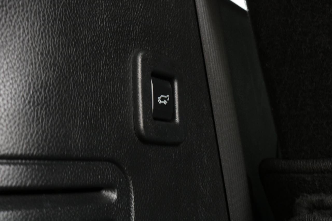Used 2017 Lincoln Navigator Select AWD/4WD image 42