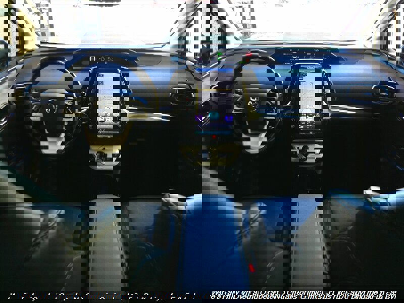 Used 2018 Toyota Prius Four Touring w/ Premium Convenience Package image 30