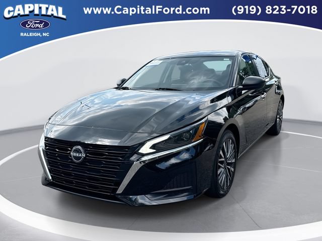 Used 2025 Nissan Altima 2.5 SV
