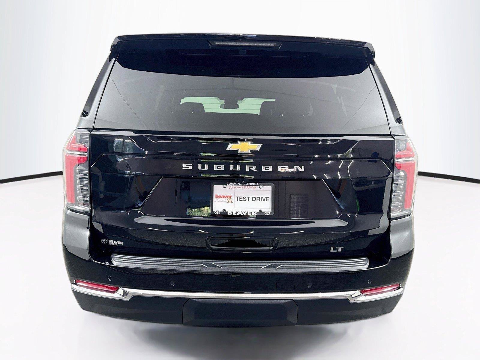 Used 2025 Chevrolet Suburban LT AWD/4WD image 12