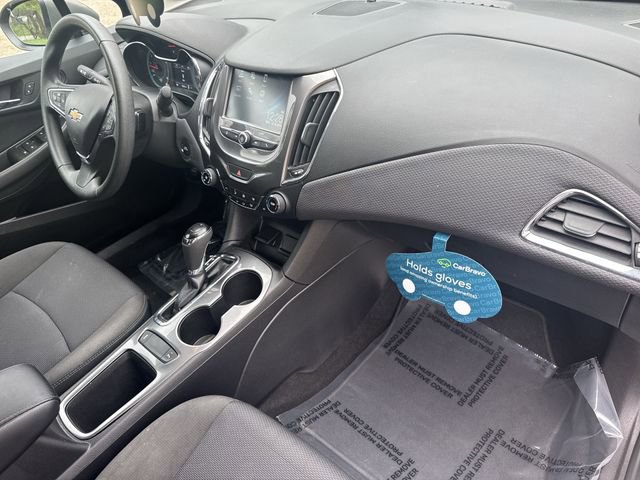 Certified 2018 Chevrolet Cruze LT w/ Convenience Package image 28