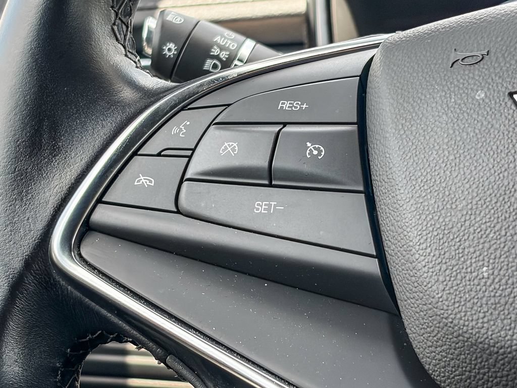 Certified 2023 Cadillac XT5 Luxury w/ LPO, Floor Liner Package FWD image 17