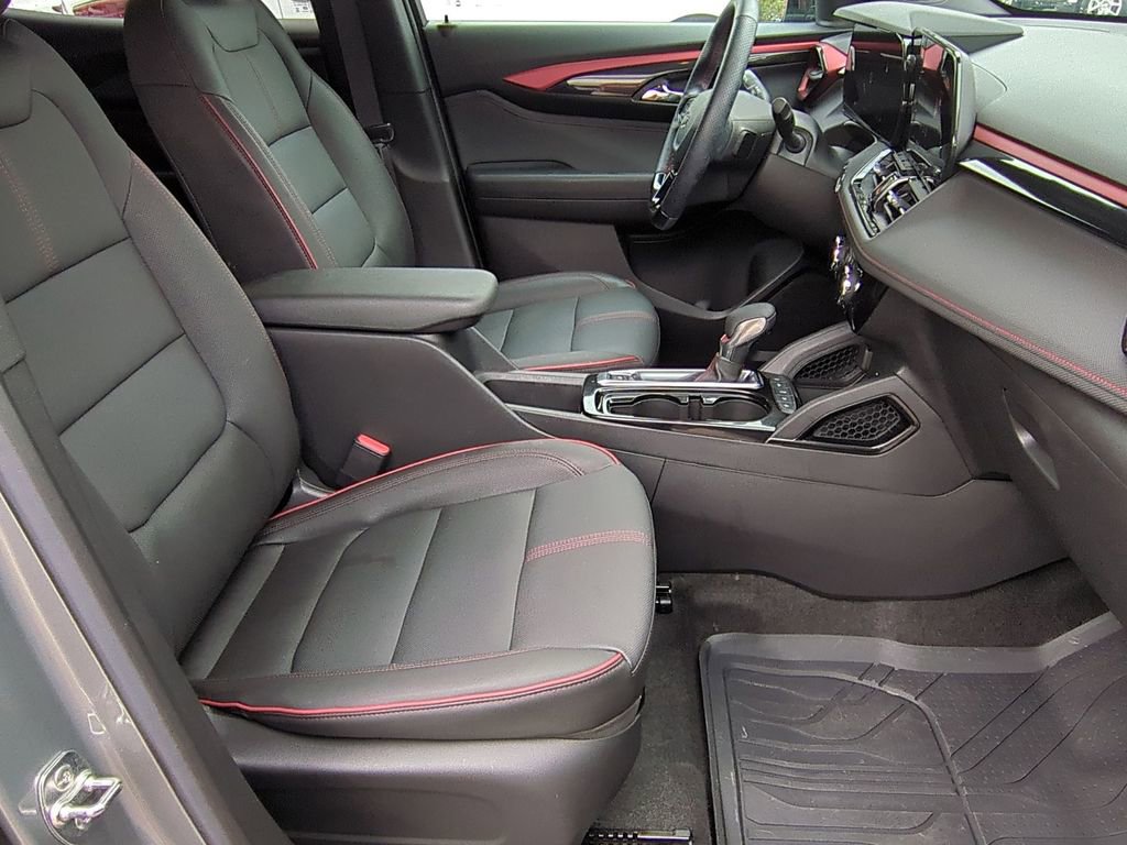 Used 2024 Chevrolet TrailBlazer RS image 25