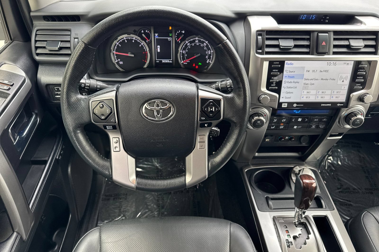 Certified 2024 Toyota 4Runner Limited AWD/4WD image 14