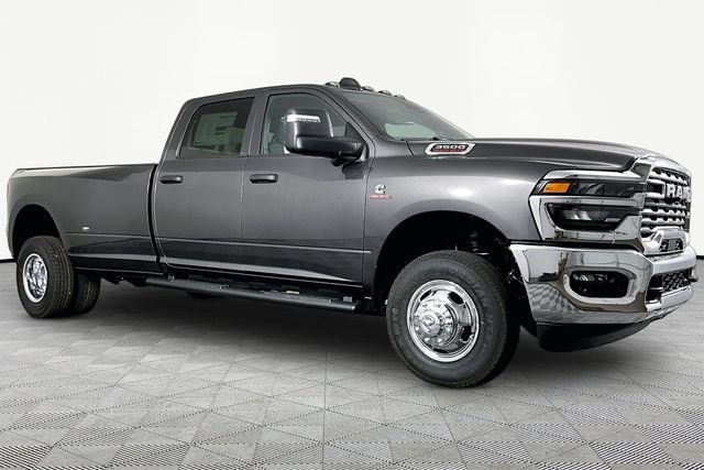 New 2026 RAM 3500 Tradesman AWD/4WD image 3
