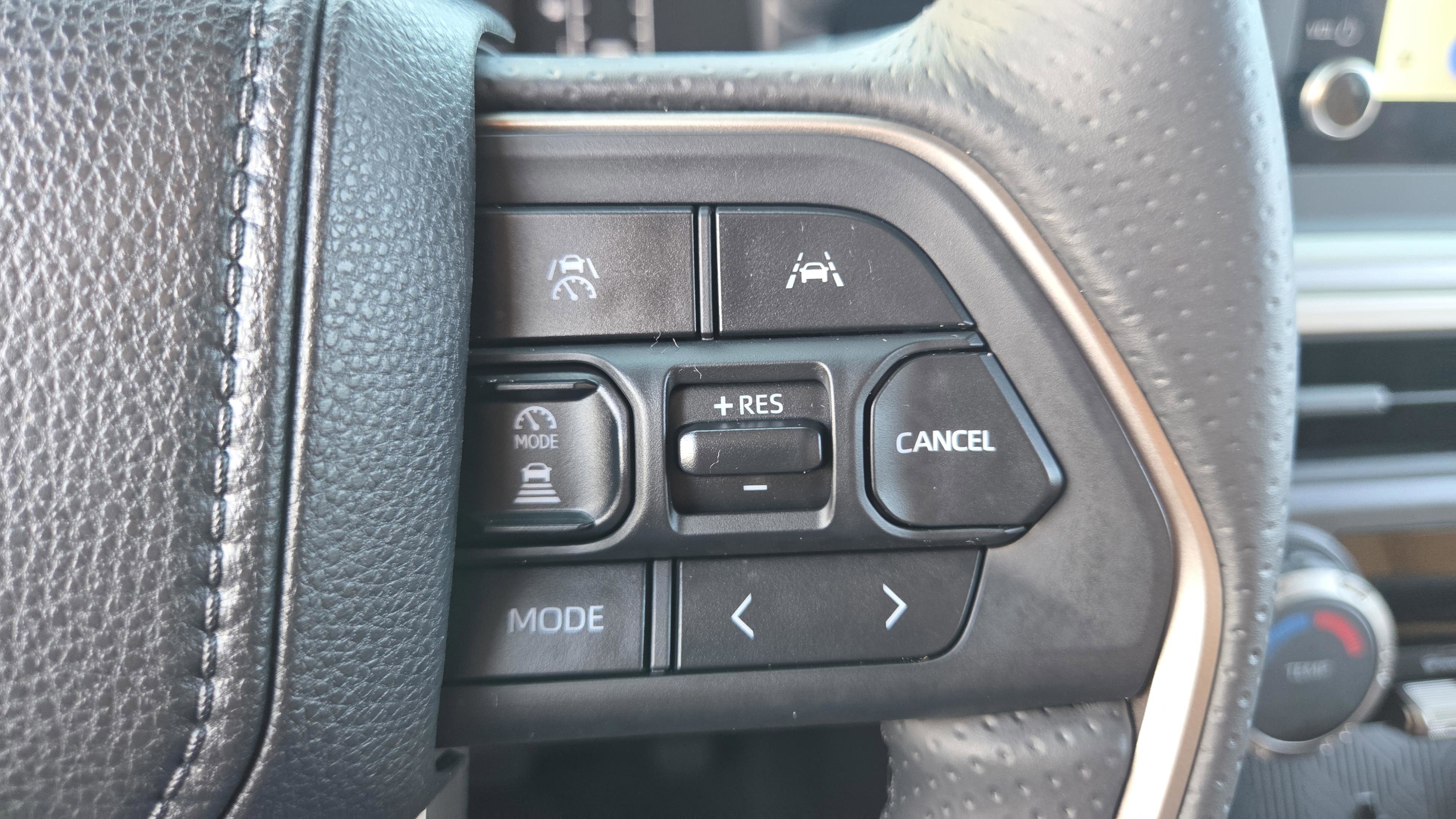 Used 2025 Toyota 4Runner SR5 image 27