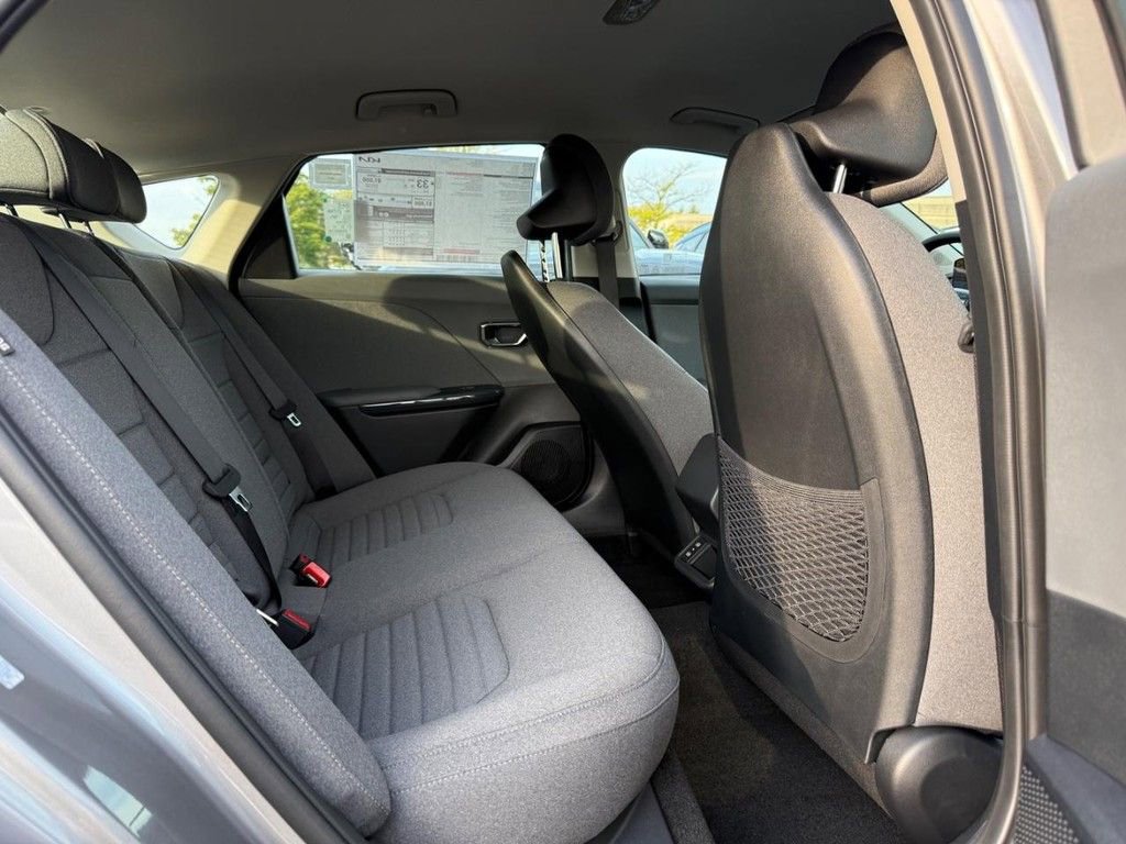 New 2025 Kia K4 EX image 5