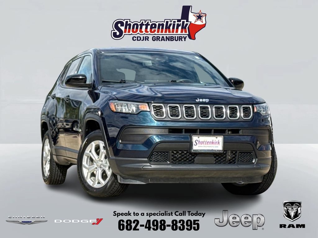 Used 2024 Jeep Compass Sport AWD/4WD image 1