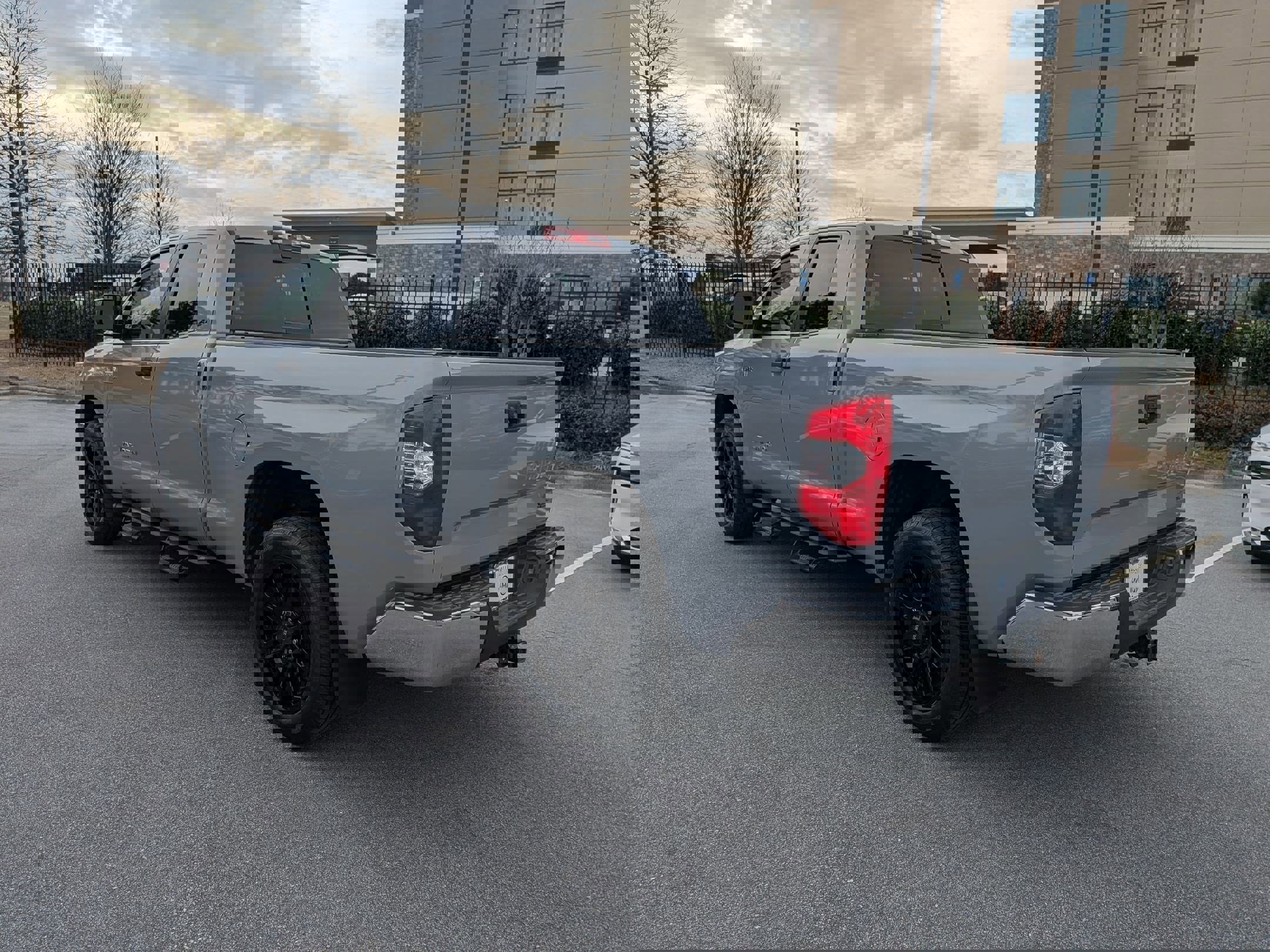 Used 2019 Toyota Tundra SR5 w/ SR5 Upgrade Package image 5