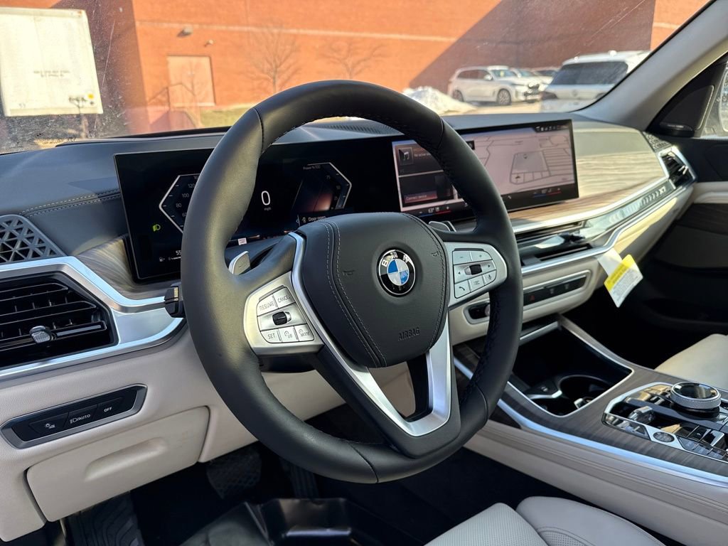 New 2026 BMW X7 xDrive40i image 13