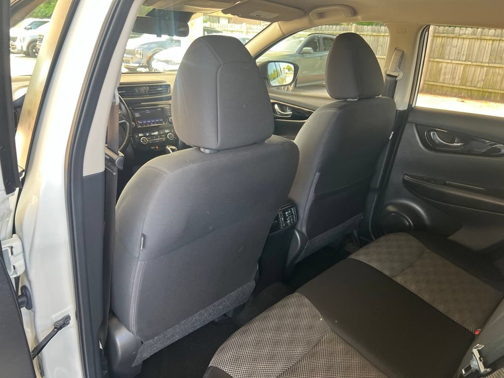 Used 2022 Nissan Rogue Sport SV AWD/4WD image 9