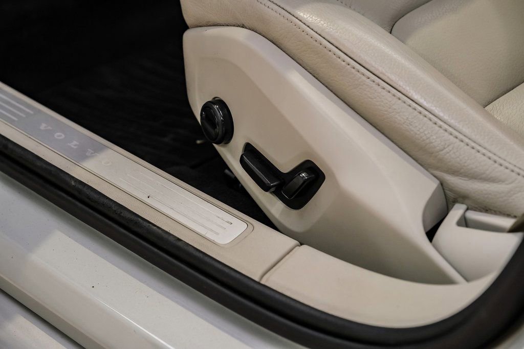 Used 2019 Volvo S60 T5 Momentum w/ Premium Package image 34