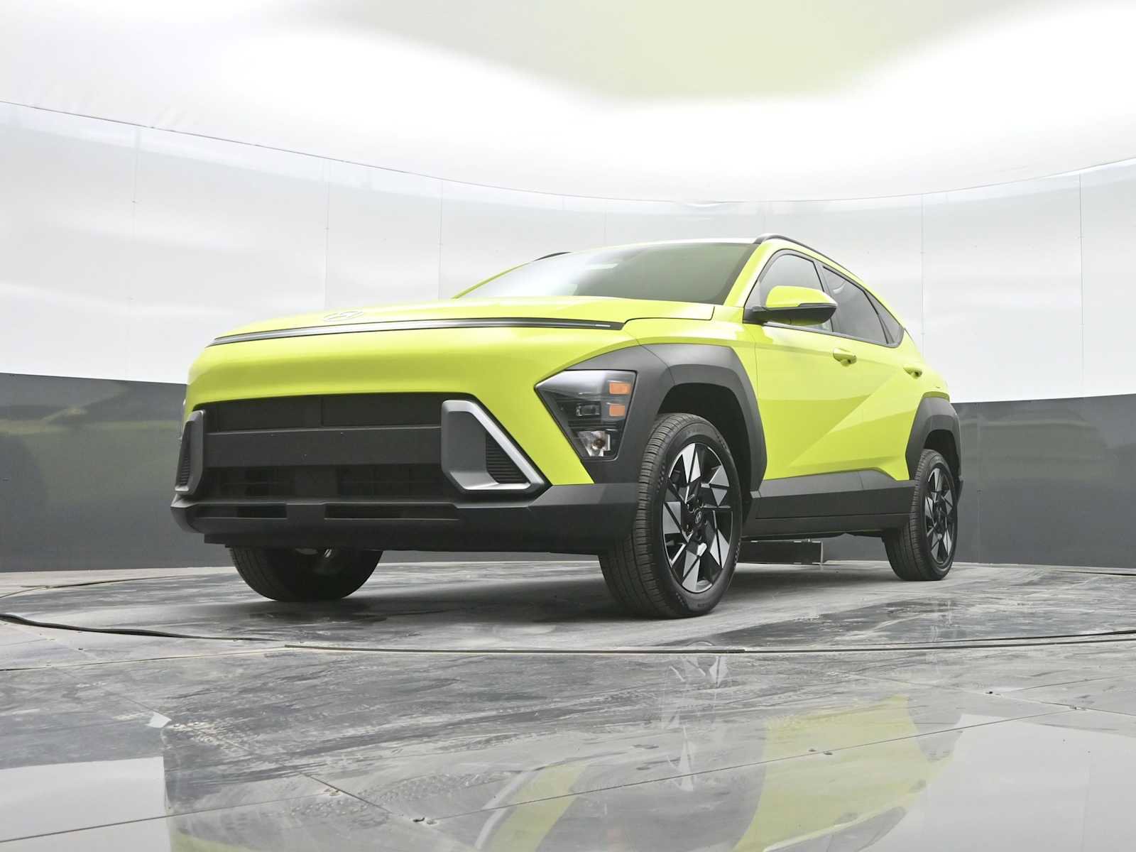 Certified 2025 Hyundai Kona SEL image 32