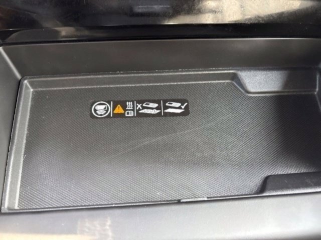 Used 2025 Chevrolet Suburban Z71 AWD/4WD image 26