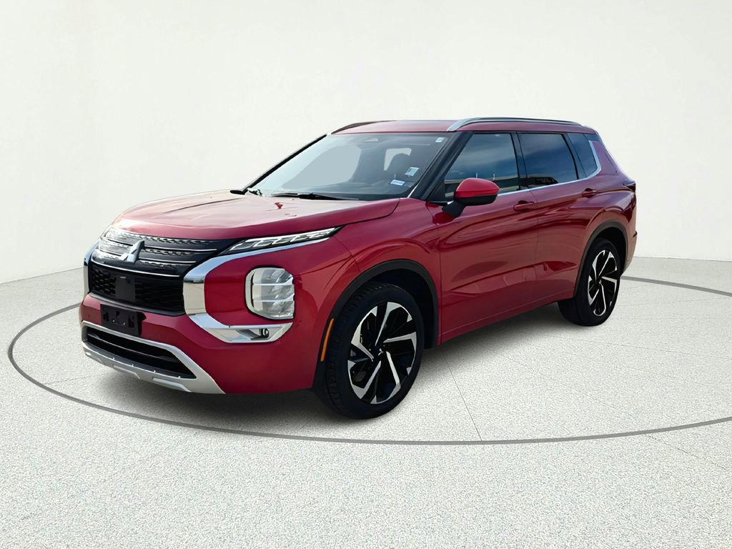 Used 2024 Mitsubishi Outlander SEL FWD image 2