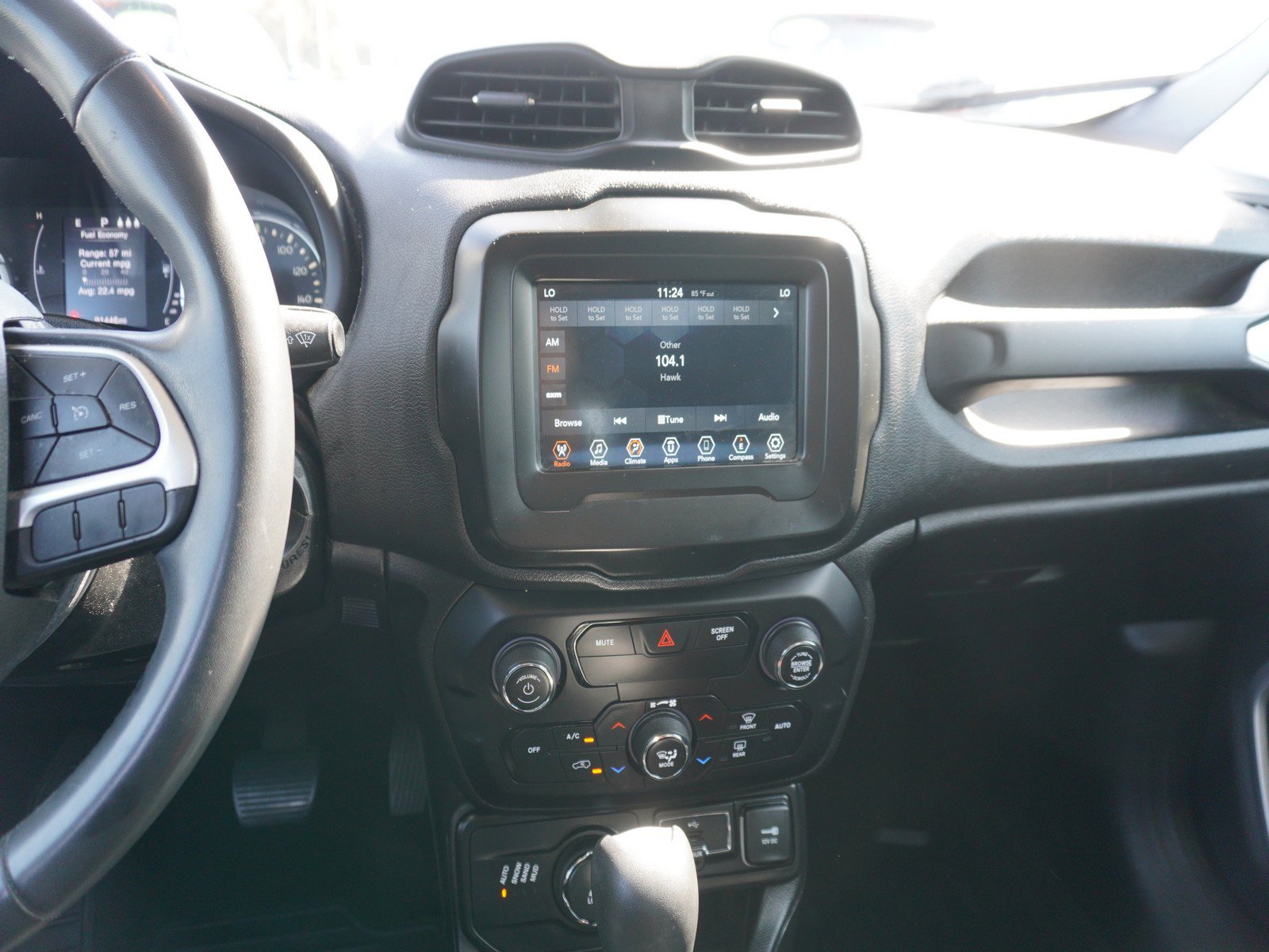 Used 2019 Jeep Renegade Latitude w/ Trailer Tow Group AWD/4WD image 16