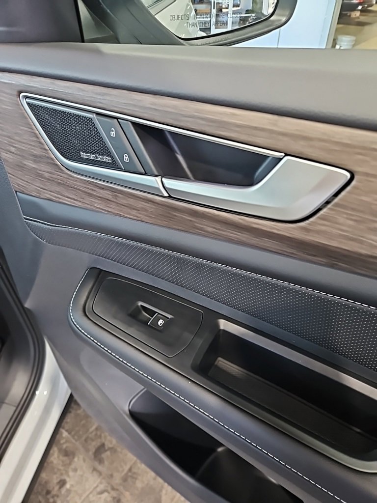 New 2026 Volkswagen Atlas SEL Premium R-Line image 12