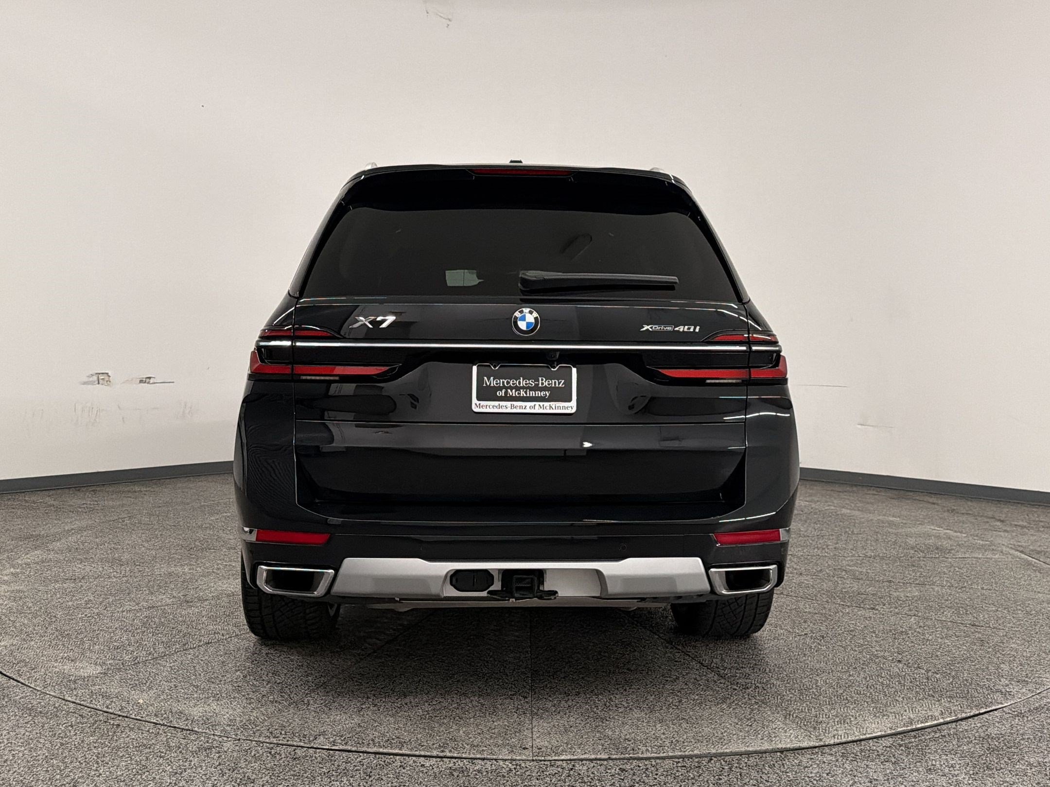 Used 2023 BMW X7 xDrive40i w/ Premium Package AWD/4WD image 9
