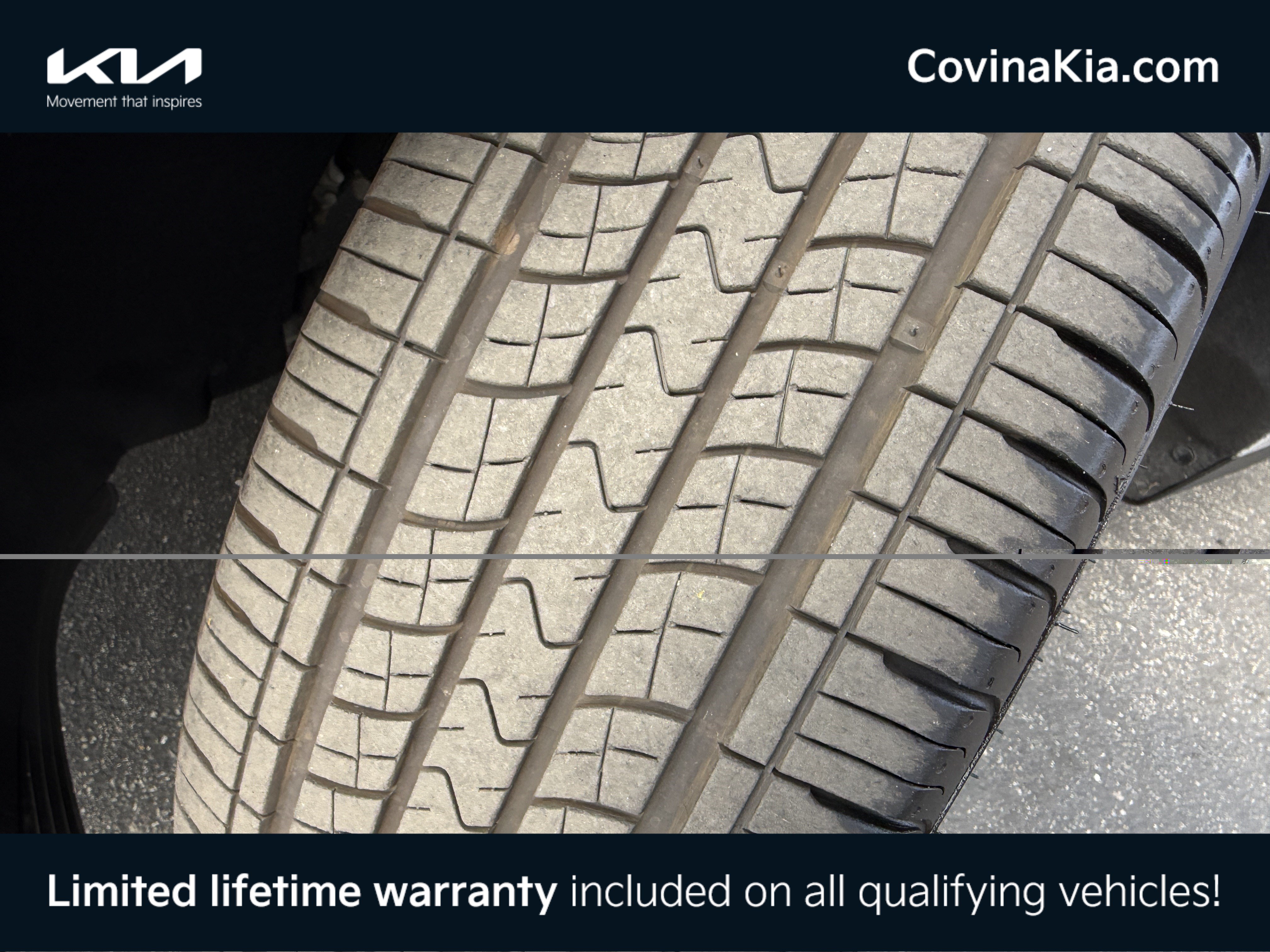 Certified 2022 Kia Carnival LX FWD image 12