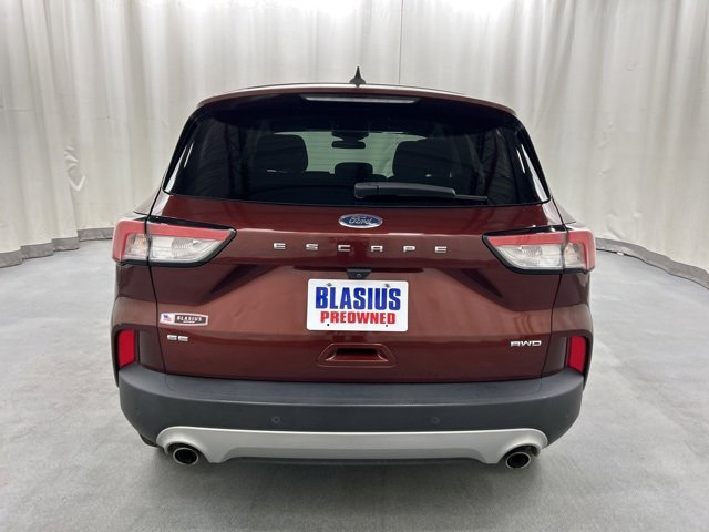 Used 2021 Ford Escape SE image 5