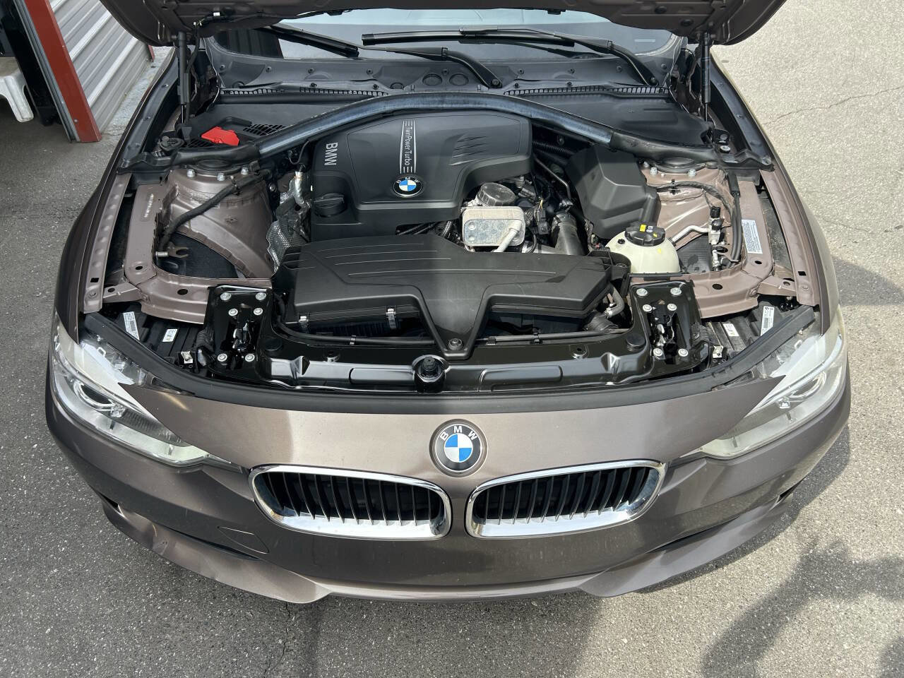 Used 2015 BMW 328i xDrive Wagon AWD/4WD image 21