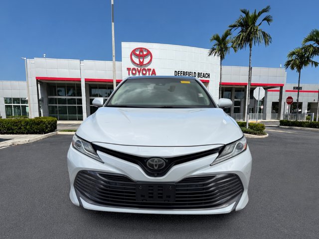 Used 2018 Toyota Camry XLE w/ Driver Assist Package FWD image 2