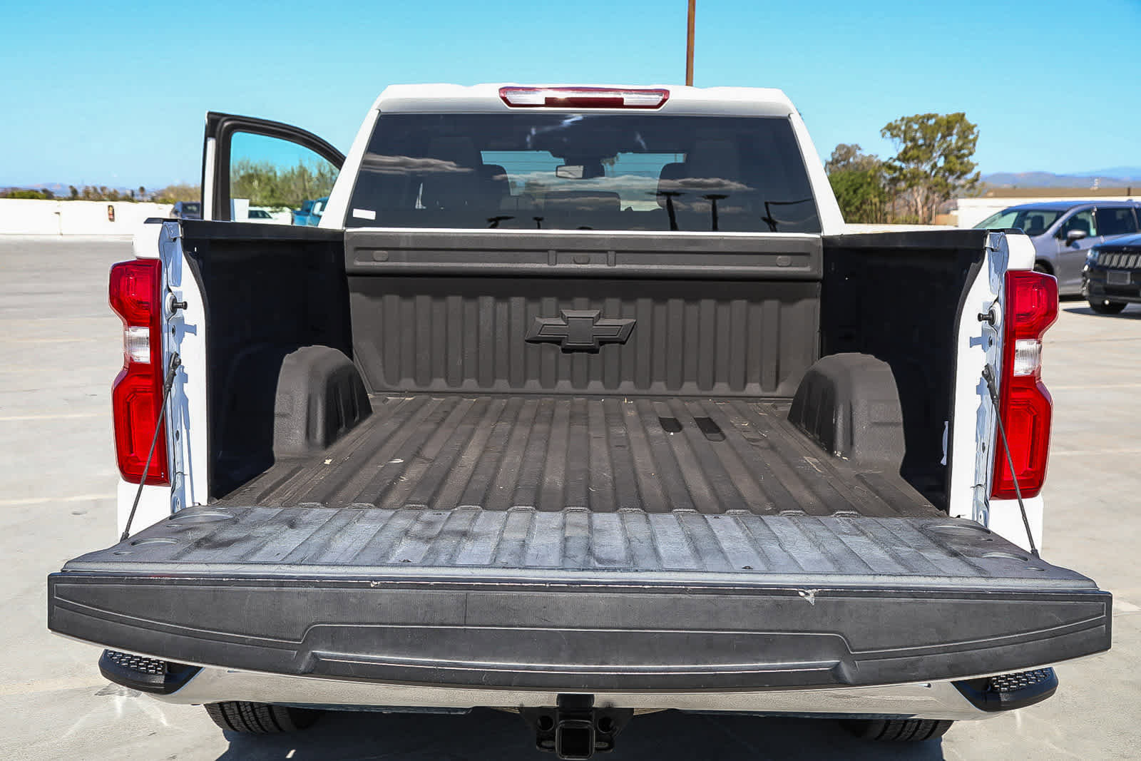 Used 2022 Chevrolet Silverado 1500 LTZ image 25