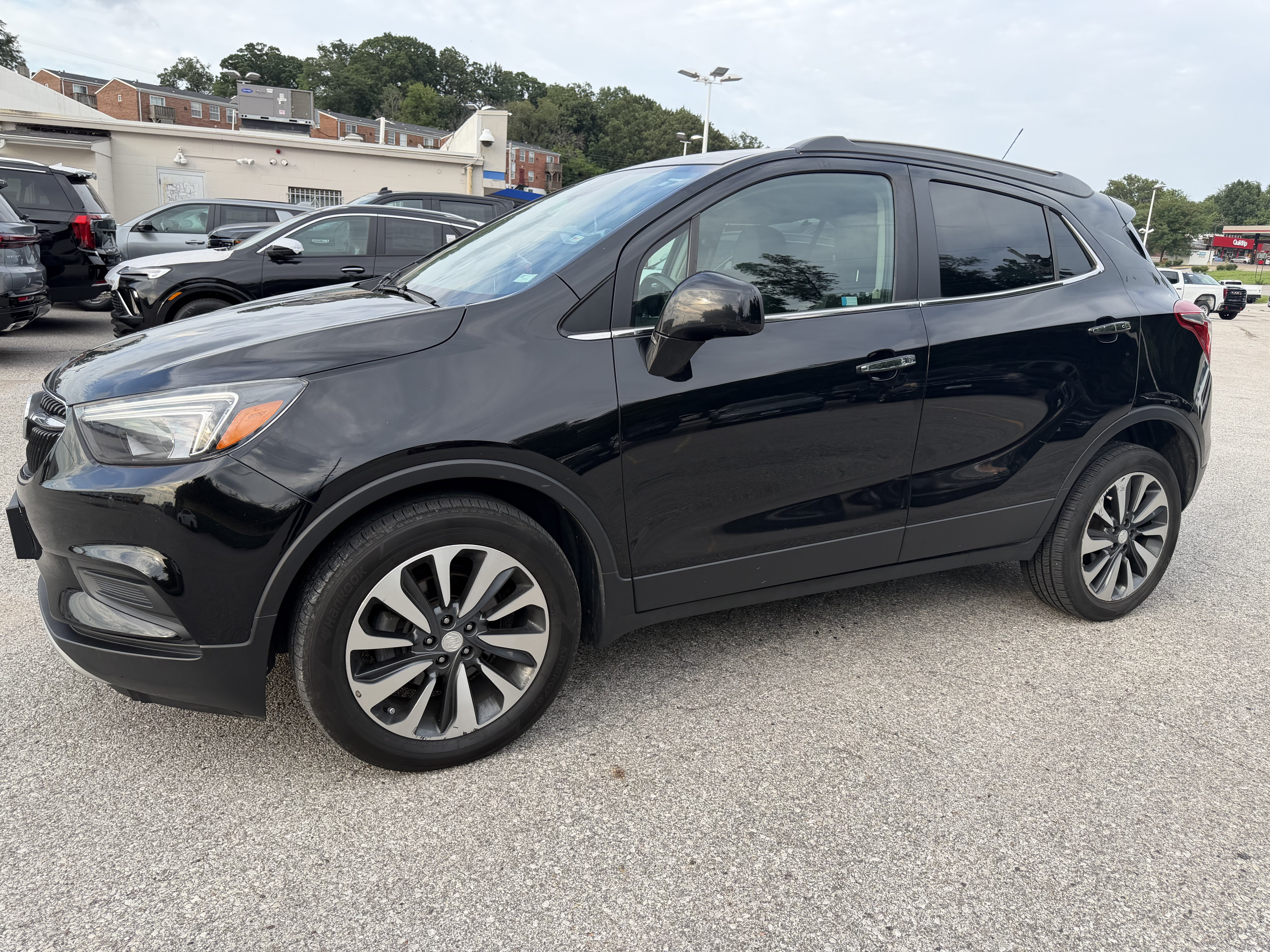 Used 2021 Buick Encore Preferred FWD image 3