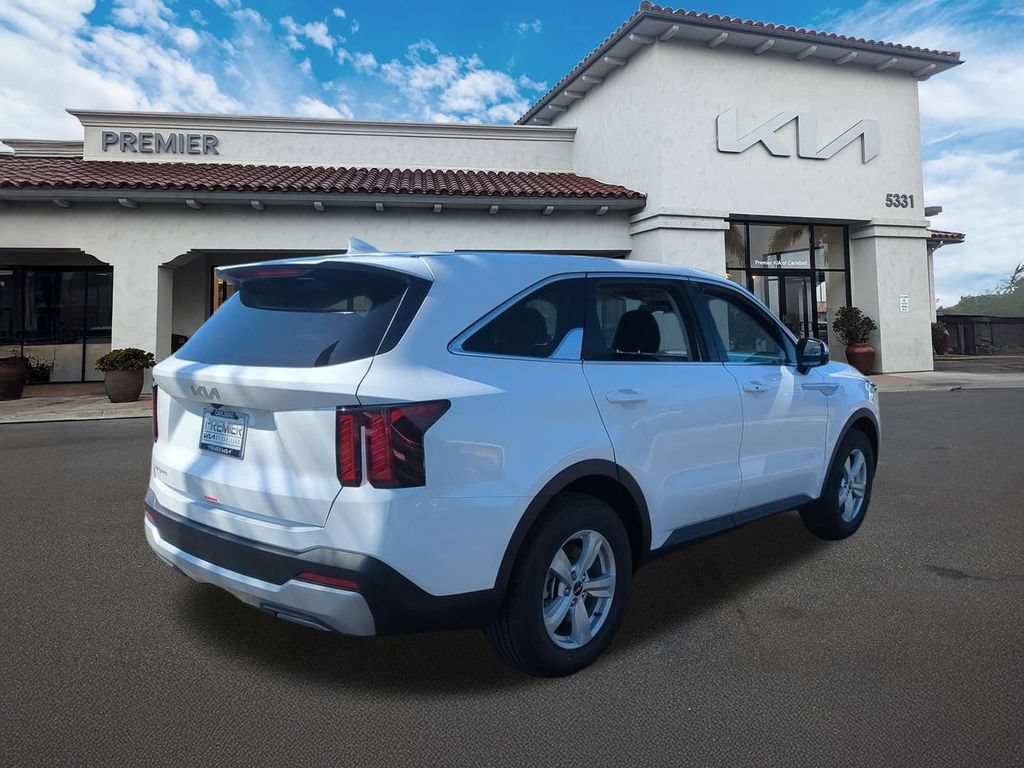 New 2026 Kia Sorento LX FWD image 8