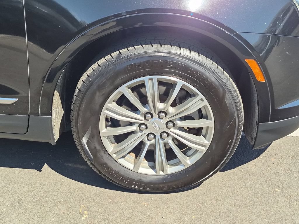 Used 2018 Cadillac XT5 Luxury w/ Driver Awareness Package FWD image 30