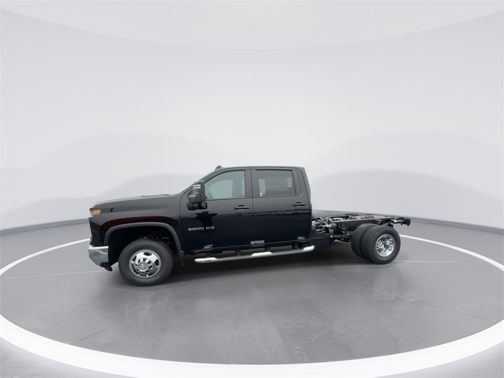 New 2026 Chevrolet Silverado 3500 LT w/ Convenience Package image 6