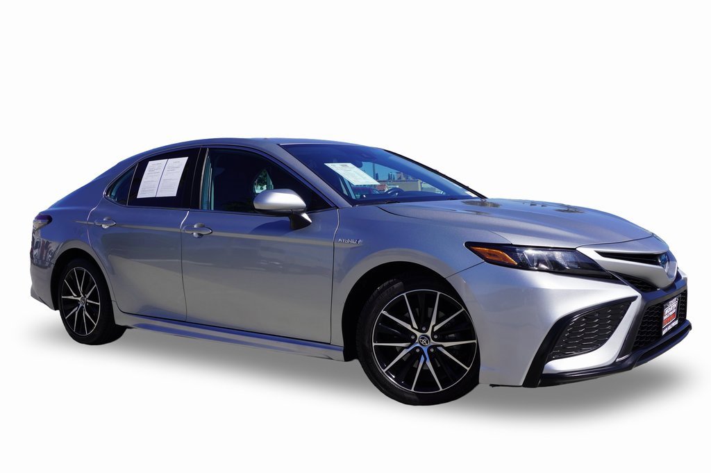 Used 2021 Toyota Camry SE