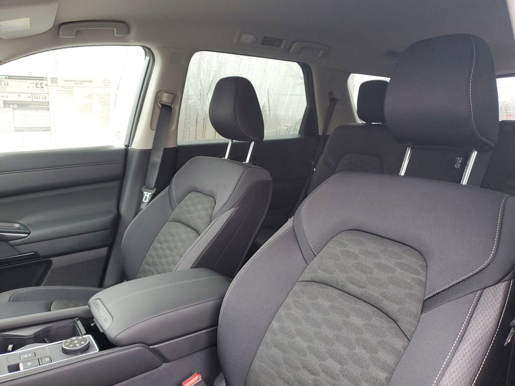 New 2026 Nissan Pathfinder SV AWD/4WD image 11