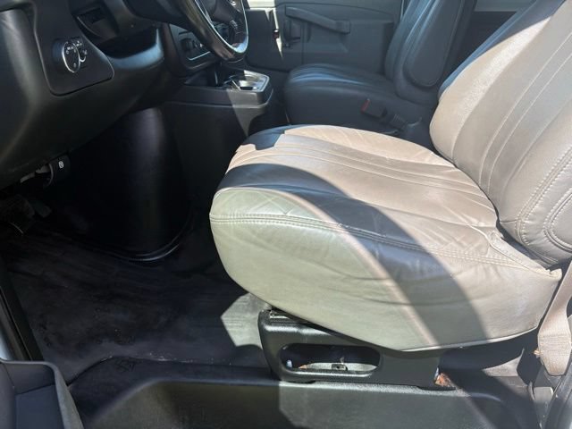 Used 2023 GMC Savana 2500 Extended w/ Driver Convenience Package RWD image 10