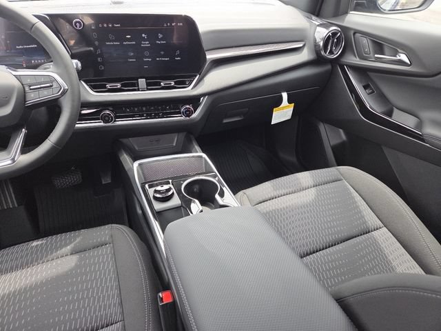 New 2026 Chevrolet Equinox LT w/ Safety and Technology Package AWD/4WD image 30