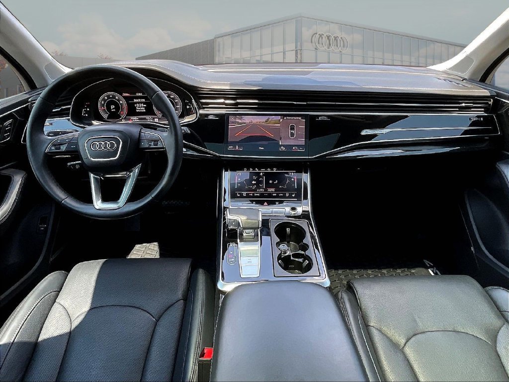 Used 2023 Audi Q7 3.0T Prestige w/ Prestige Package AWD/4WD image 9